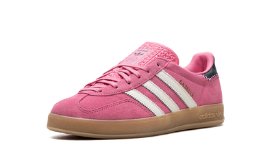 Green Gazelle Indoor Rose Tone Collegiate