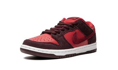Dunk Low SB Cherry