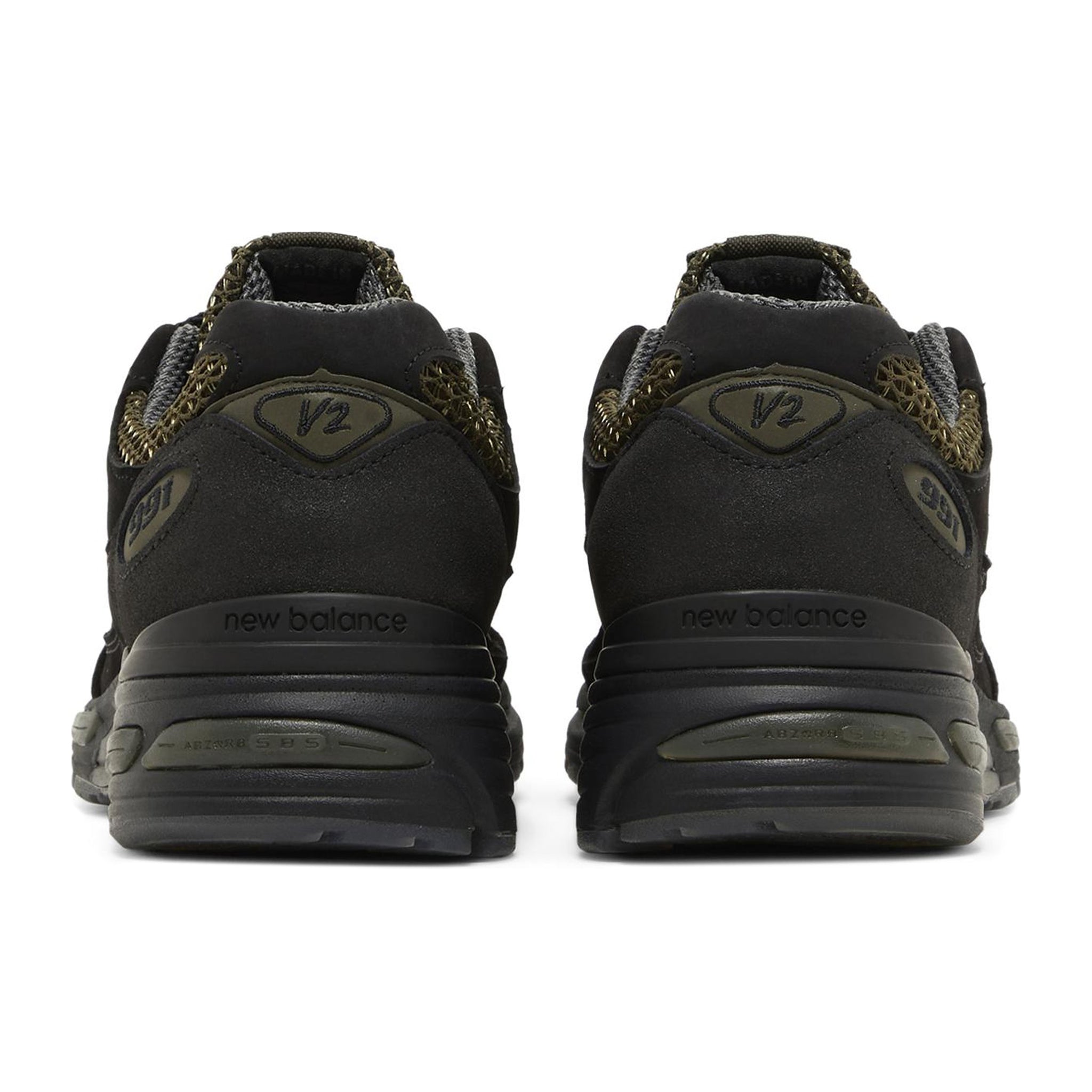 Black Stone Island x New Balance 991v2 MiUK Olive