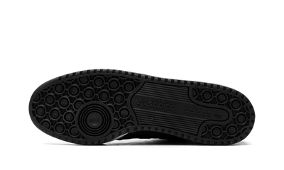 Black Forum Low Core