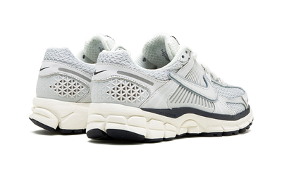 Silver Zoom Vomero 5 Photon Dust Metallic