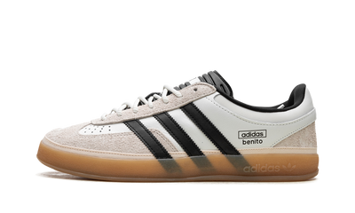White Gazelle Indoor Bad Bunny Off