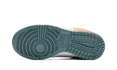 Dunk Low Disrupt 2 Easter