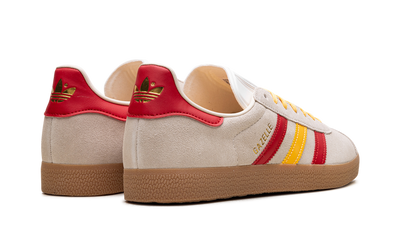 White Gazelle Spark Scarlet