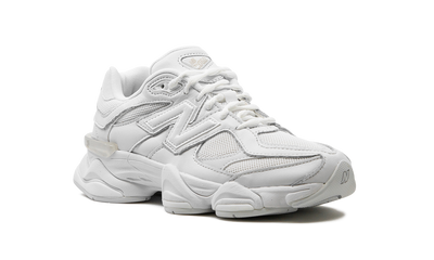 9060 Triple White