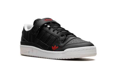 Black Forum Low