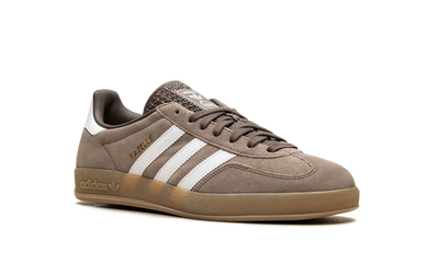 White Gazelle Indoor Earth Strata Gold Metallic