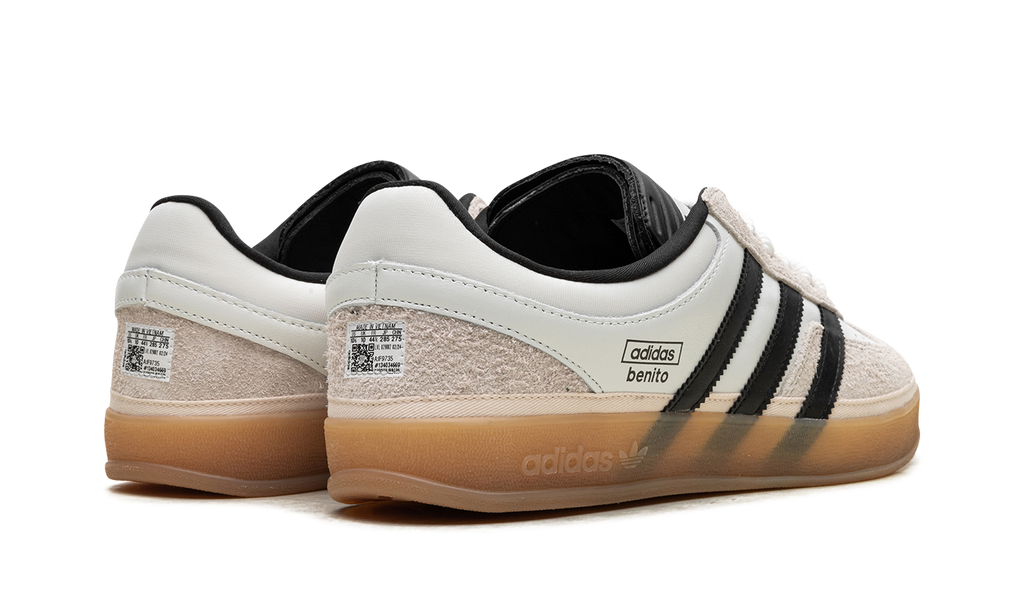 White Gazelle Indoor Bad Bunny Off