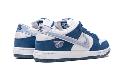 Dunk Low Born x Raised